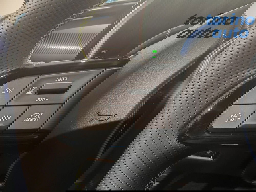 Abarth 600e nuova a Torino (18)