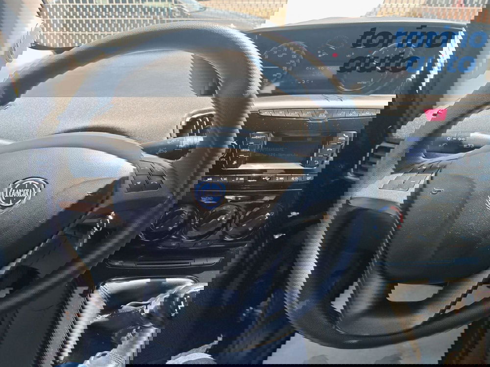 Lancia Ypsilon usata a Torino (11)