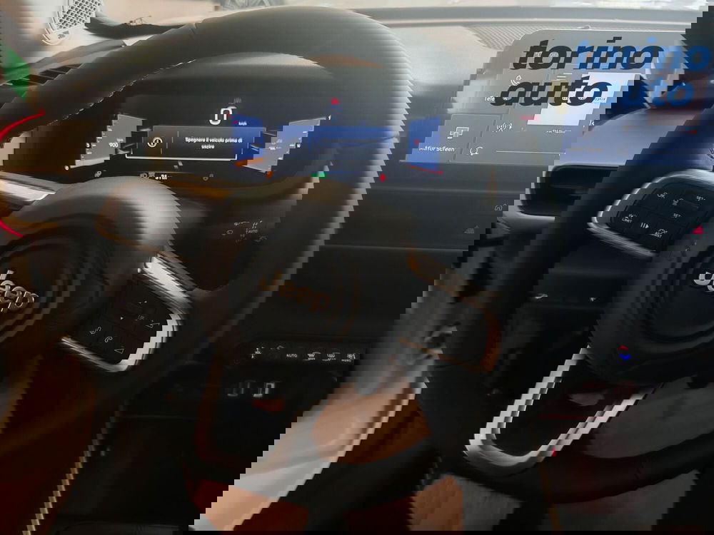 Jeep Avenger nuova a Torino (10)