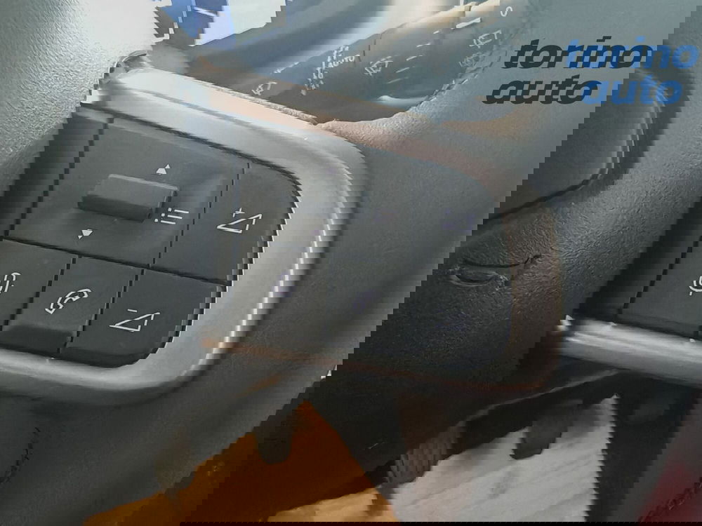 Jeep Avenger nuova a Torino (13)