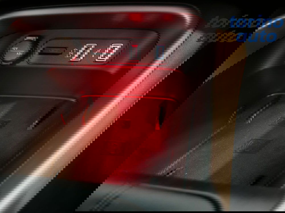 Jeep Avenger nuova a Torino (19)