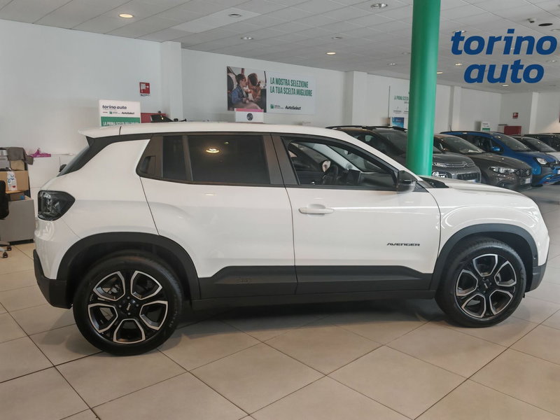 Jeep Avenger nuova a Torino (4)