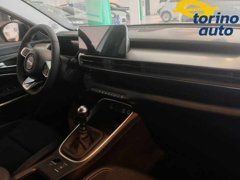Jeep Avenger nuova a Torino (5)