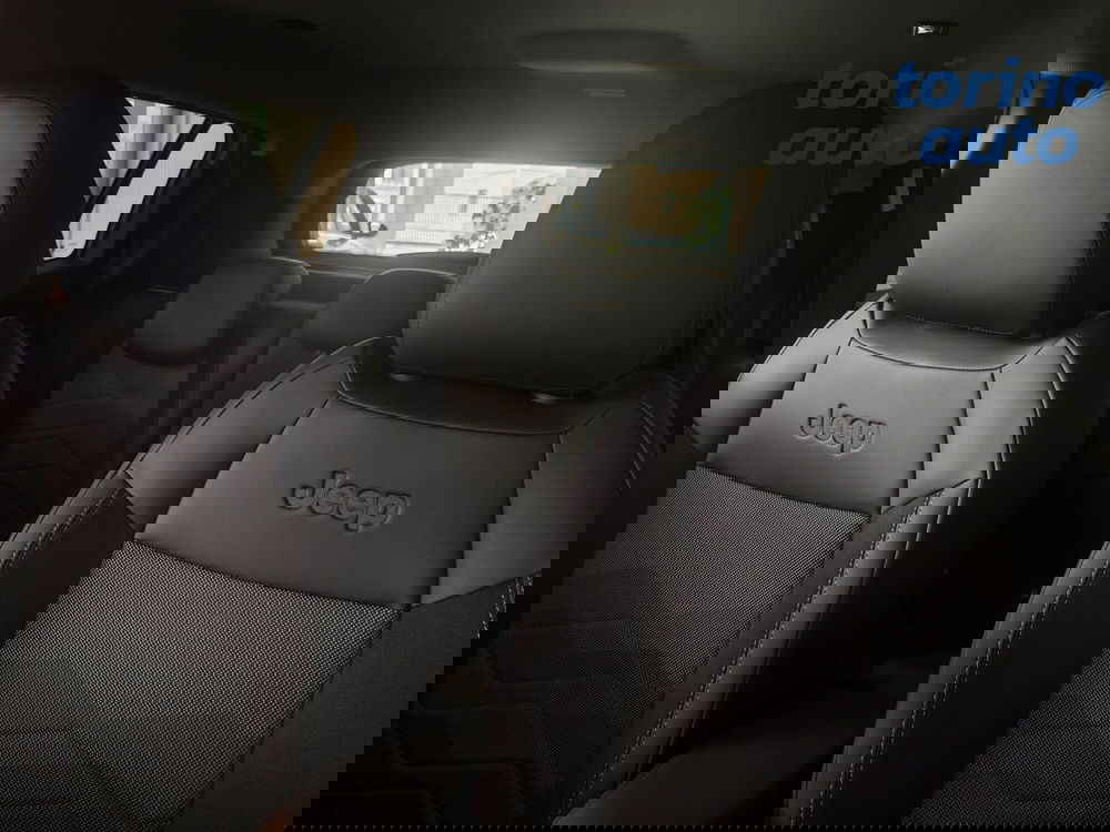 Jeep Avenger nuova a Torino (7)