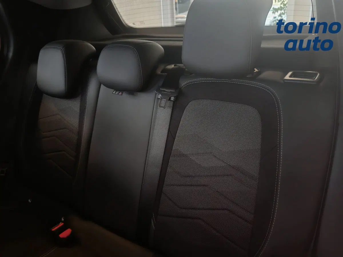Jeep Avenger nuova a Torino (8)