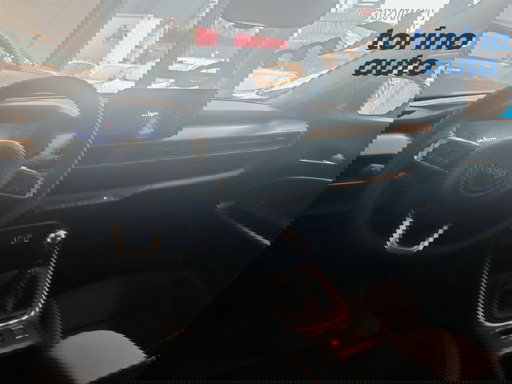 Jeep Avenger nuova a Torino (9)