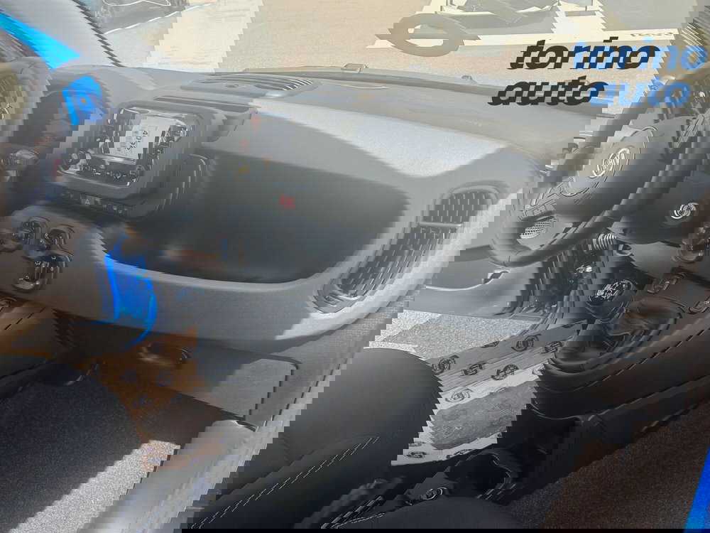 Fiat Panda Cross nuova a Torino (7)