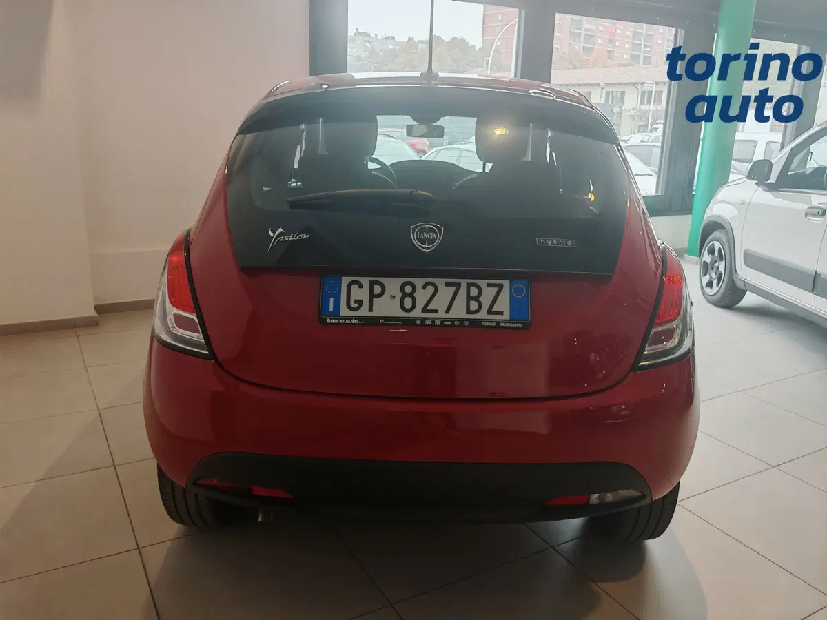 Lancia Ypsilon usata a Torino (3)