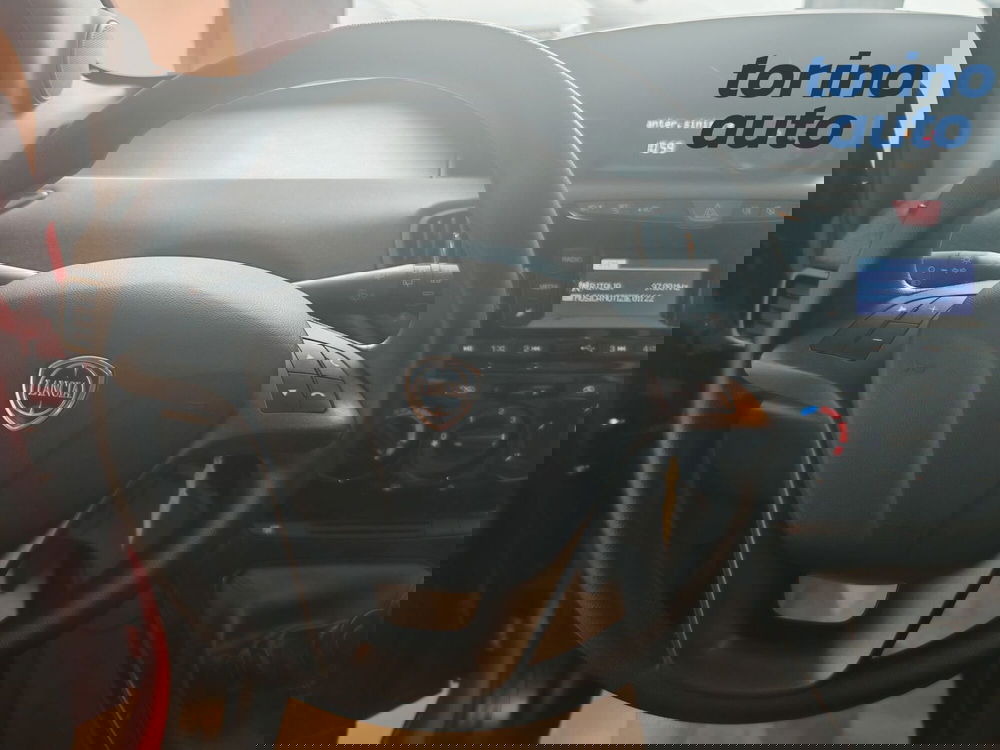 Lancia Ypsilon usata a Torino (9)