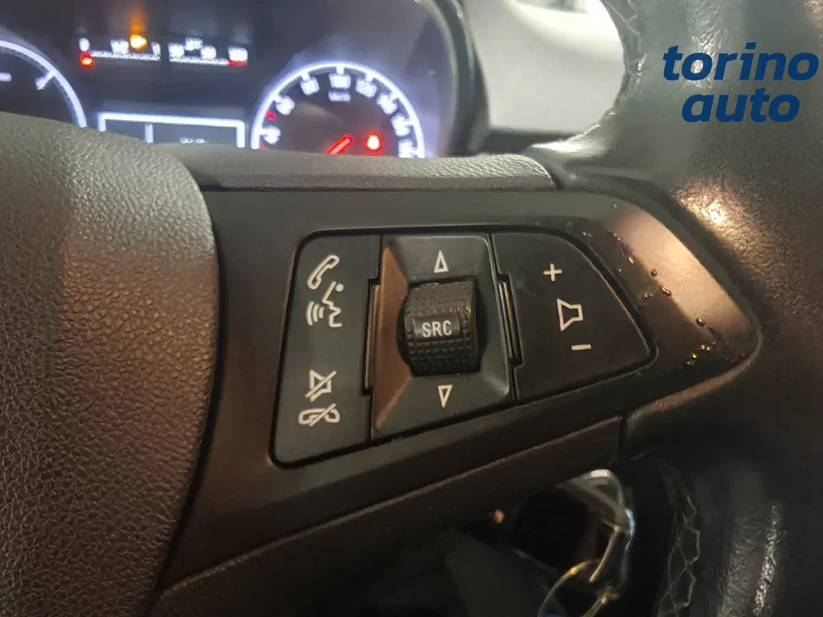 Opel Corsa usata a Torino (16)
