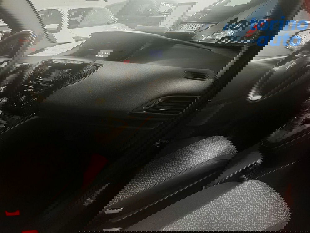 Lancia Ypsilon nuova a Torino (5)