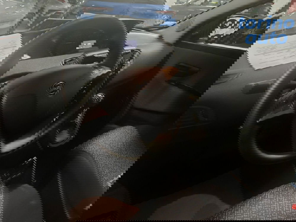 Lancia Ypsilon nuova a Torino (6)