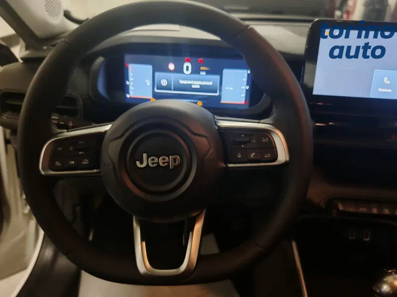 Jeep Avenger nuova a Torino (10)