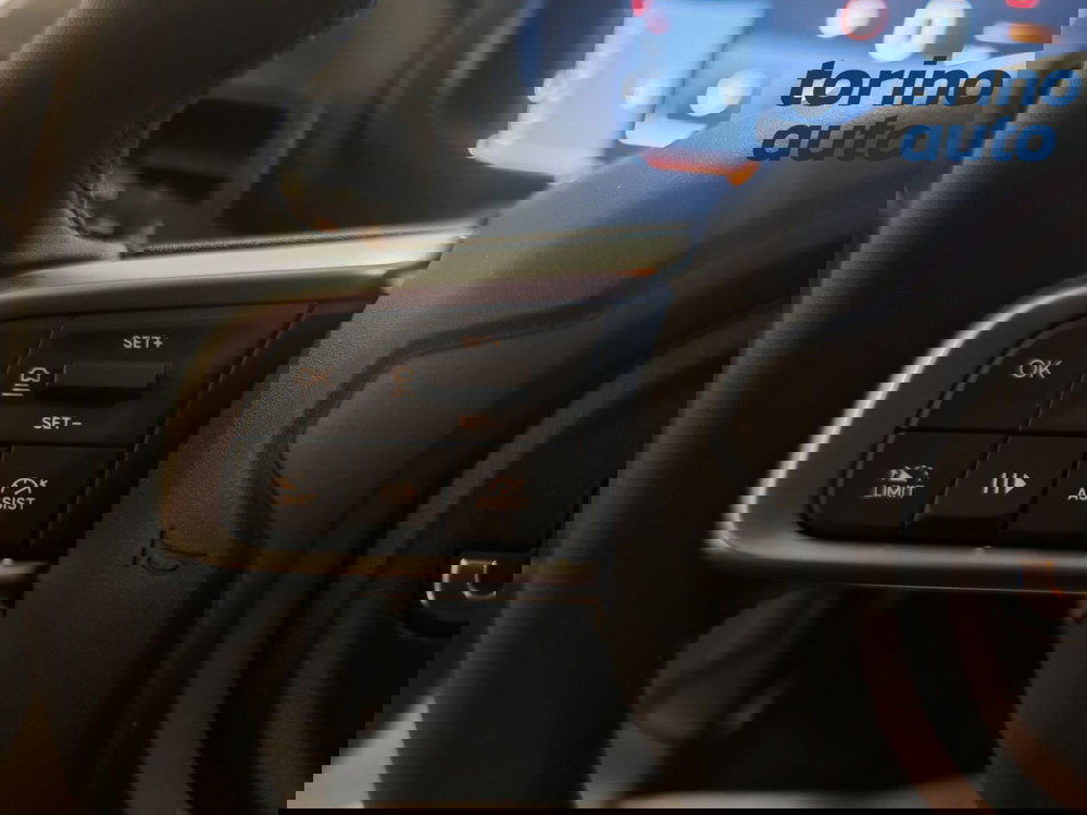 Jeep Avenger nuova a Torino (12)