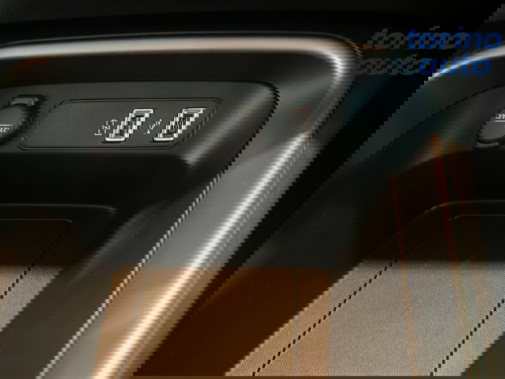 Jeep Avenger nuova a Torino (18)