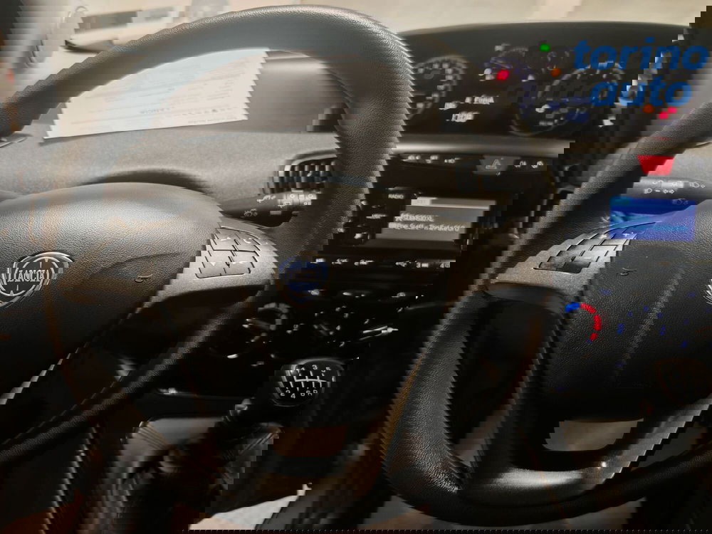 Lancia Ypsilon usata a Torino (10)