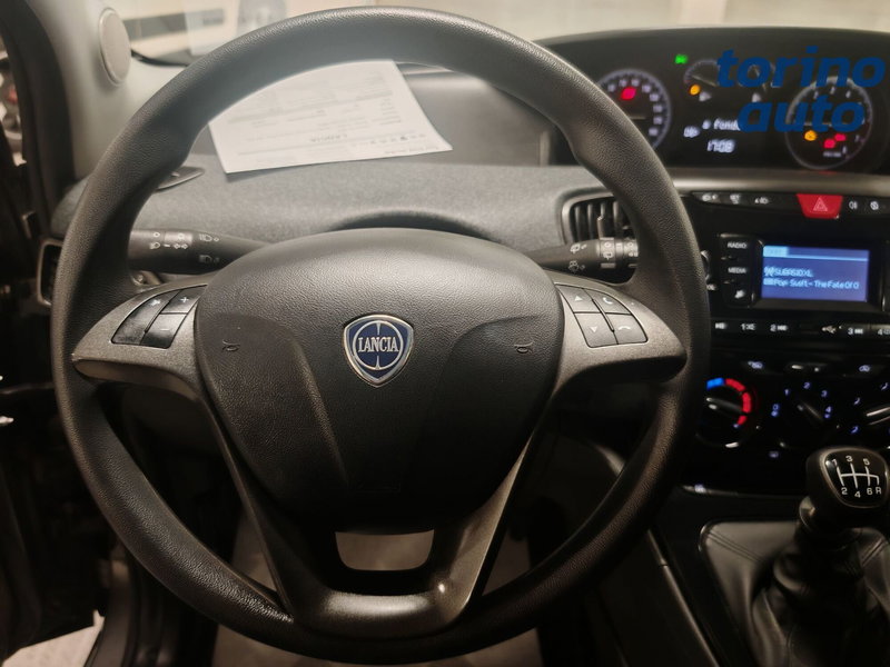 Lancia Ypsilon usata a Torino (10)