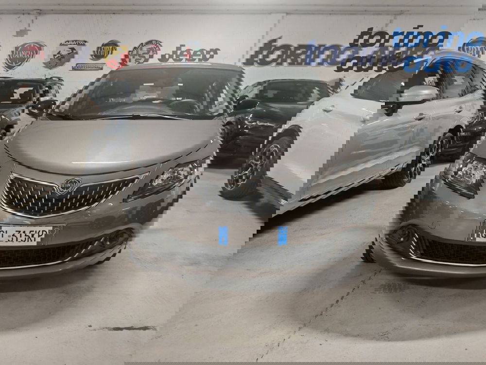 Lancia Ypsilon usata a Torino (2)