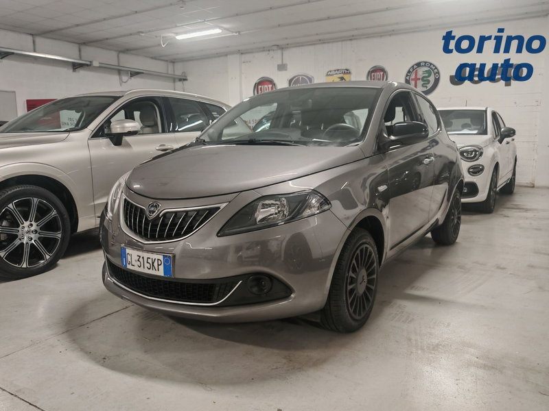 Lancia Ypsilon usata a Torino (3)