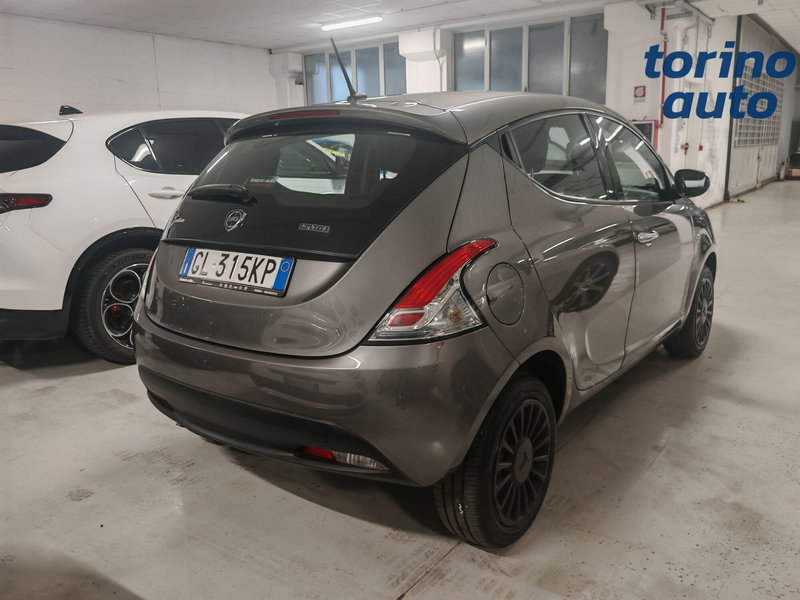 Lancia Ypsilon usata a Torino (5)