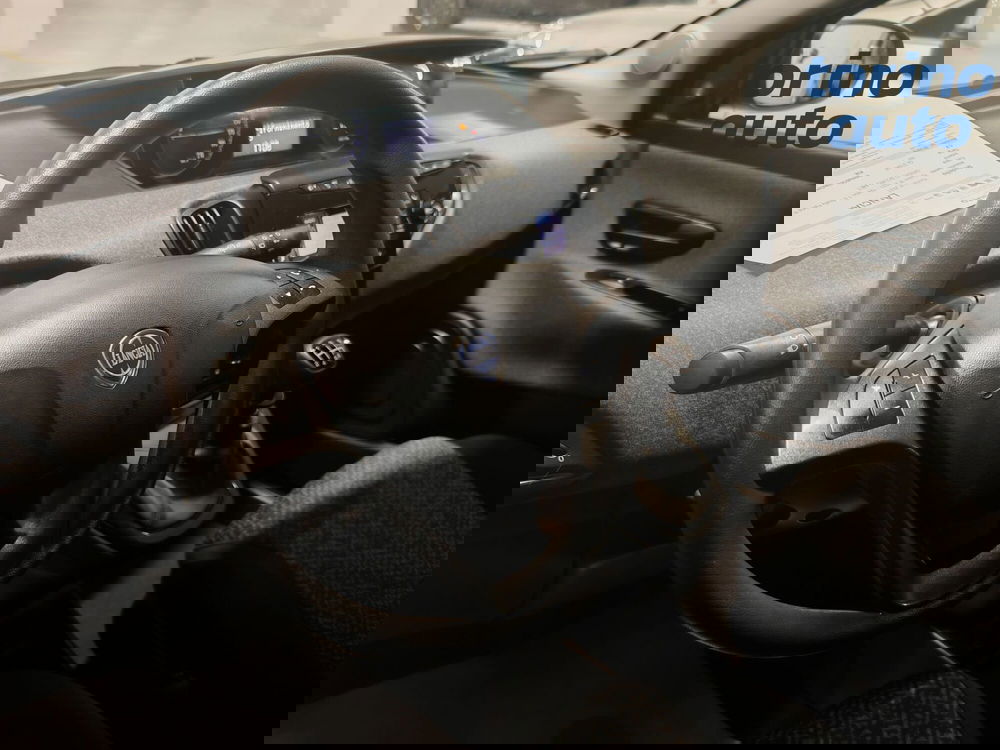 Lancia Ypsilon usata a Torino (7)