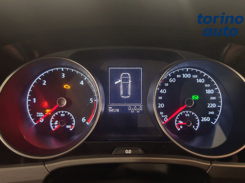 Volkswagen Touran usata a Torino (11)