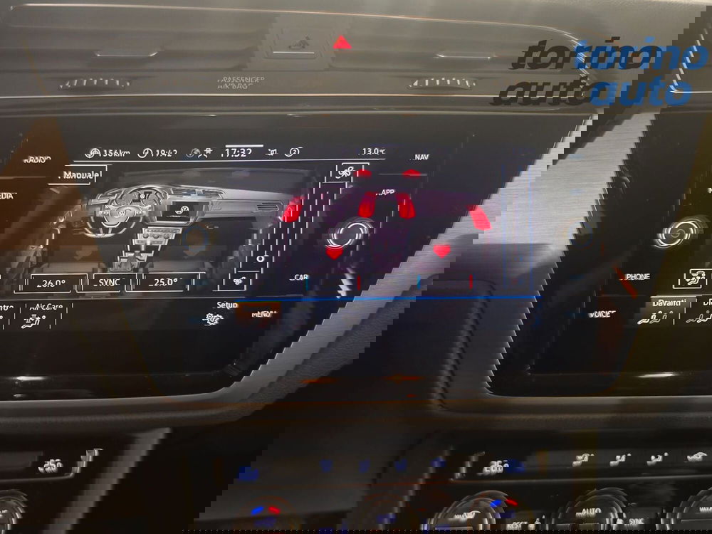 Volkswagen Touran usata a Torino (18)