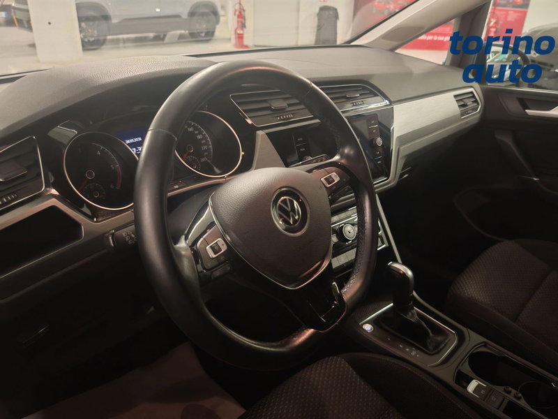 Volkswagen Touran usata a Torino (7)