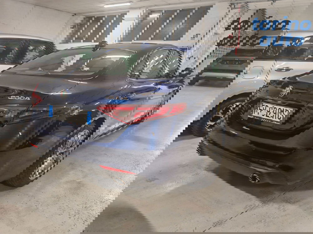 Alfa Romeo Giulia usata a Torino (4)