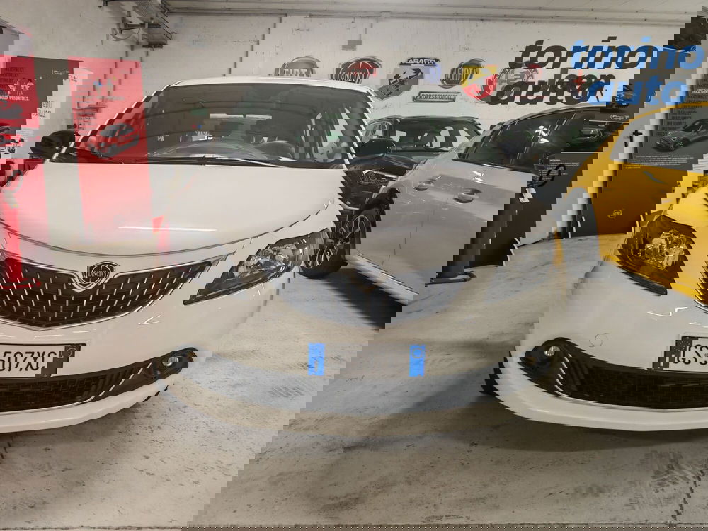 Lancia Ypsilon usata a Torino (2)