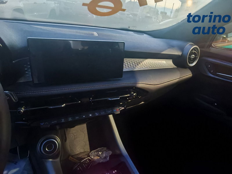 Alfa Romeo Tonale nuova a Torino (10)