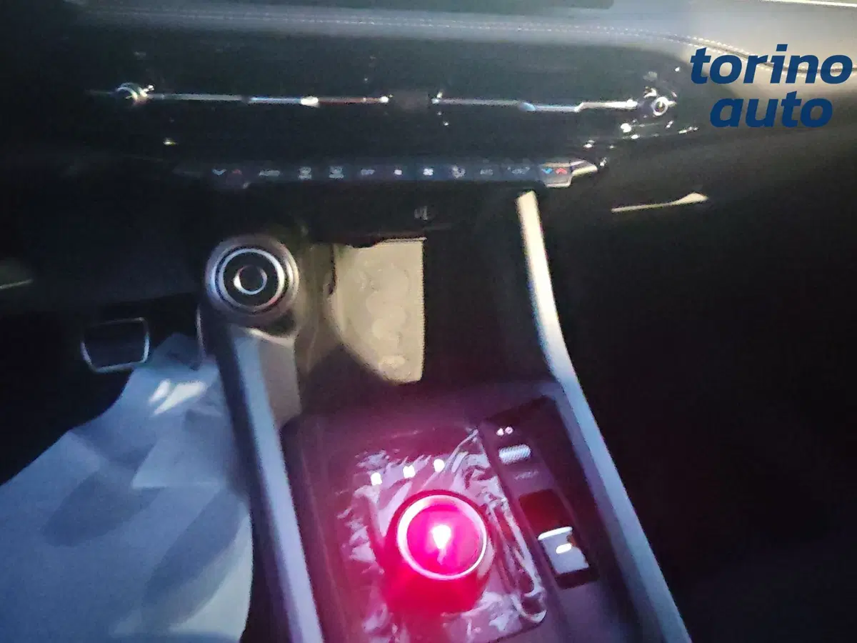 Alfa Romeo Tonale nuova a Torino (13)