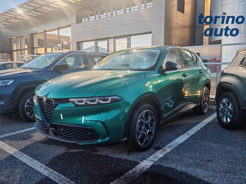Alfa Romeo Tonale nuova a Torino (3)