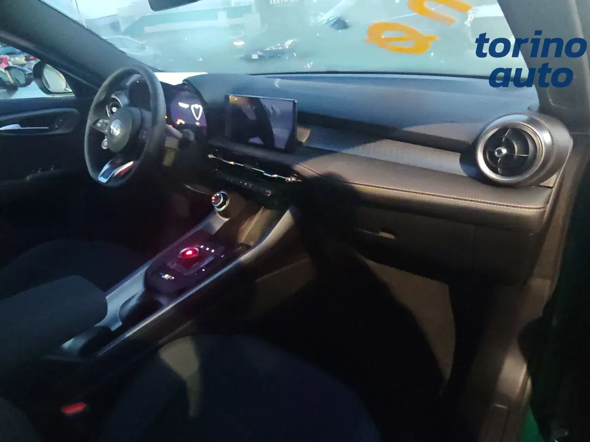 Alfa Romeo Tonale nuova a Torino (6)