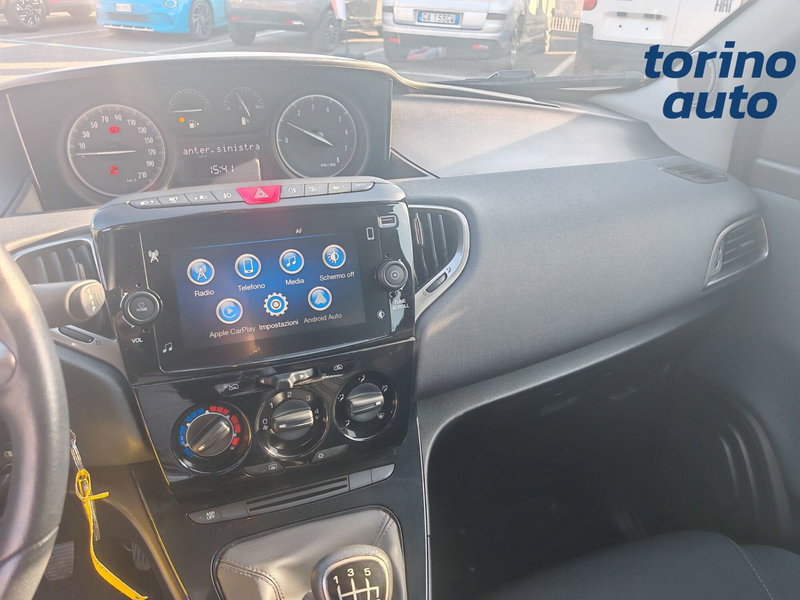 Lancia Ypsilon usata a Torino (11)