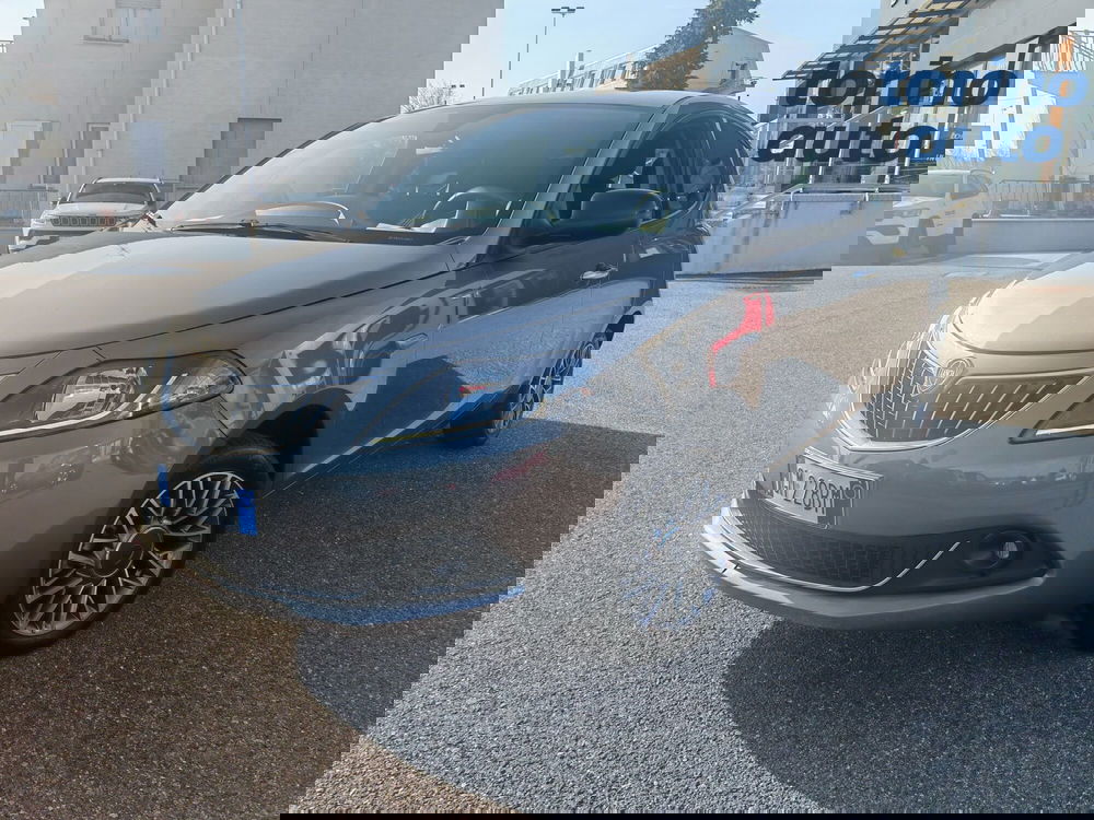 Lancia Ypsilon usata a Torino (2)