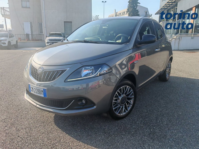 Lancia Ypsilon usata a Torino (2)