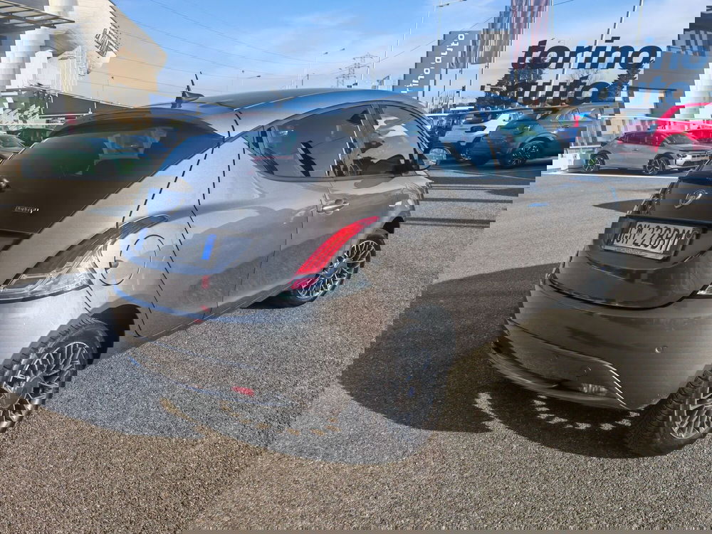 Lancia Ypsilon usata a Torino (4)