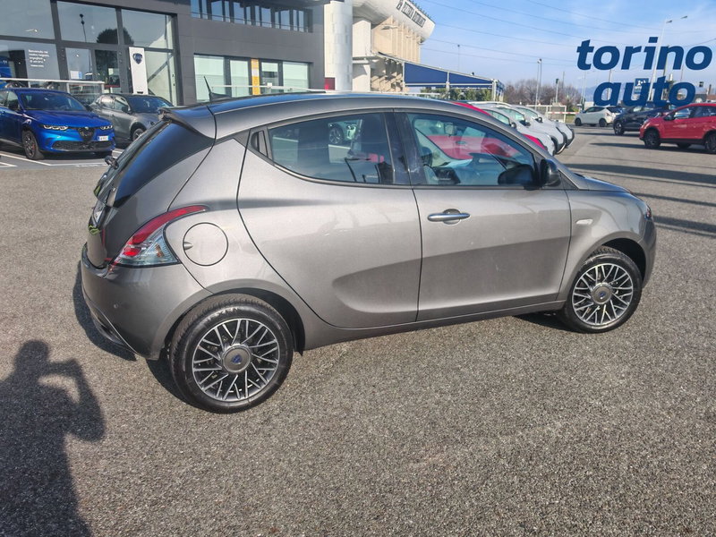 Lancia Ypsilon usata a Torino (5)