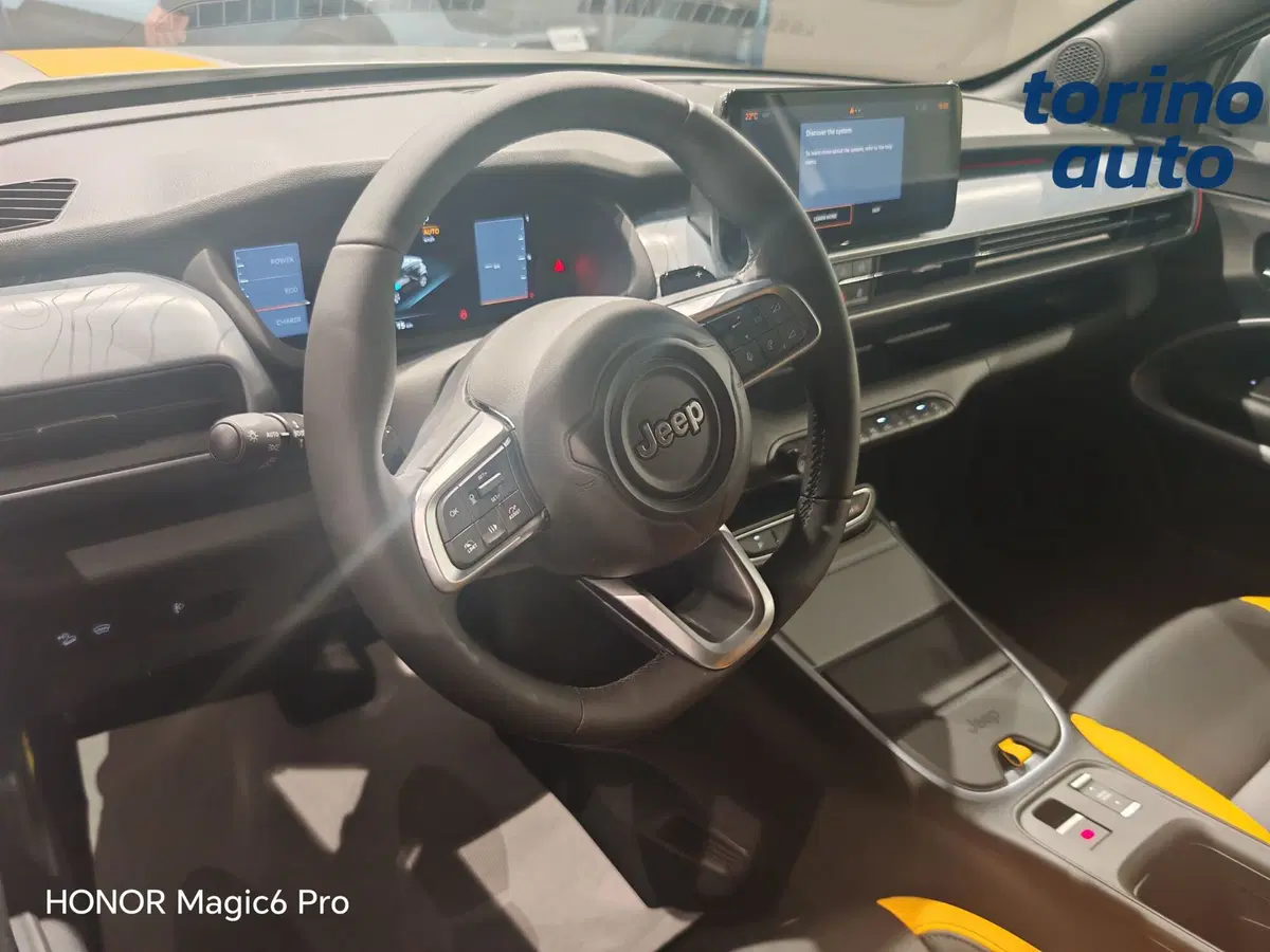 Jeep Avenger nuova a Torino (7)