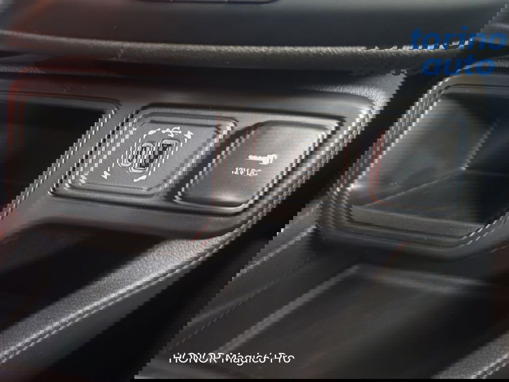 Jeep Renegade nuova a Torino (17)