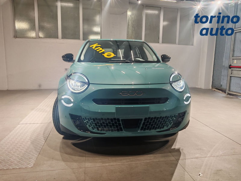 Fiat 600 nuova a Torino (2)