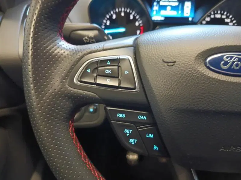Ford Kuga usata a Varese (16)