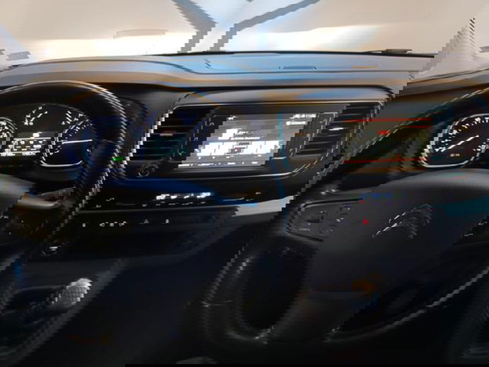 Citroen Spacetourer usata a Varese (11)