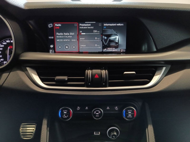 Alfa Romeo Stelvio usata a Varese (13)
