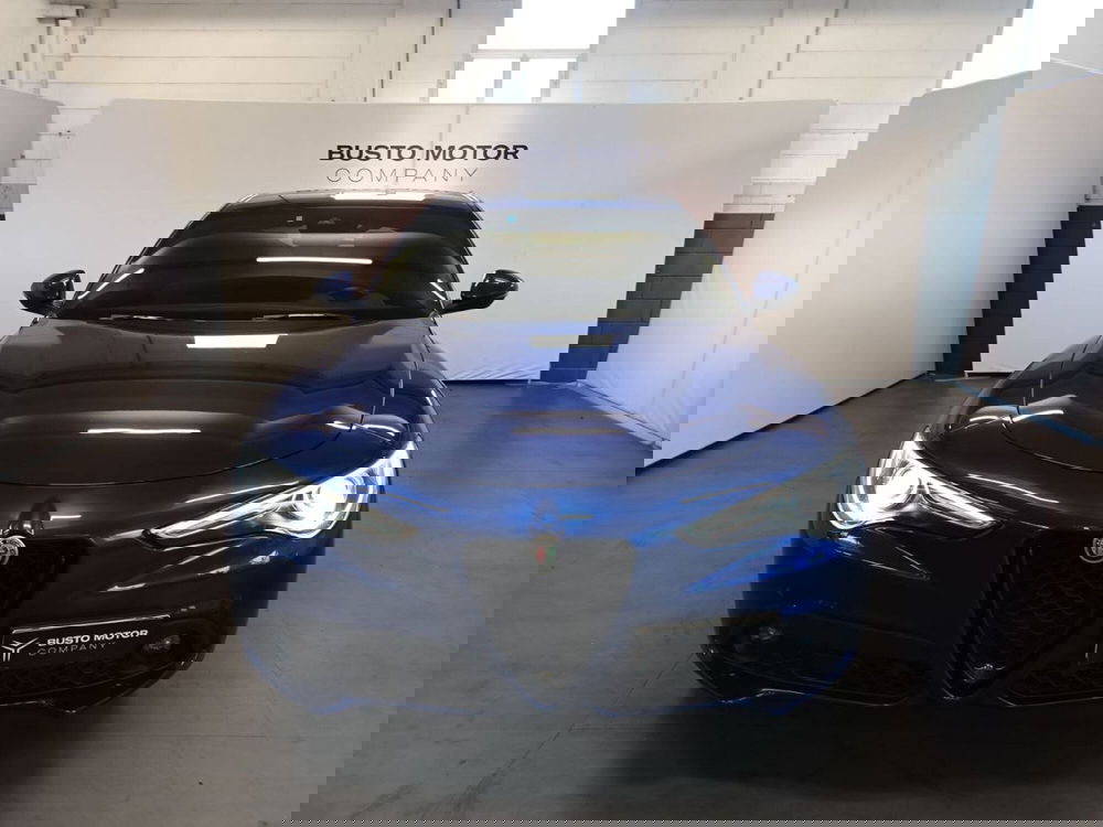 Alfa Romeo Stelvio usata a Varese (2)