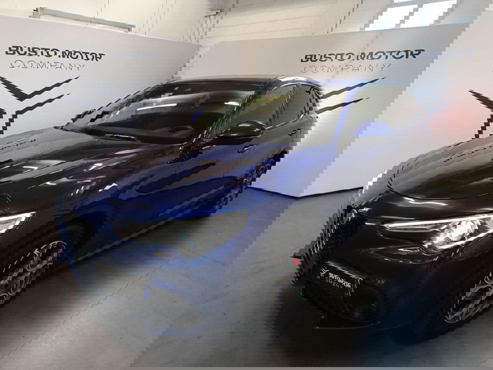 Alfa Romeo Stelvio usata a Varese (3)