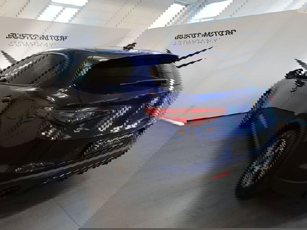 Alfa Romeo Stelvio usata a Varese (4)