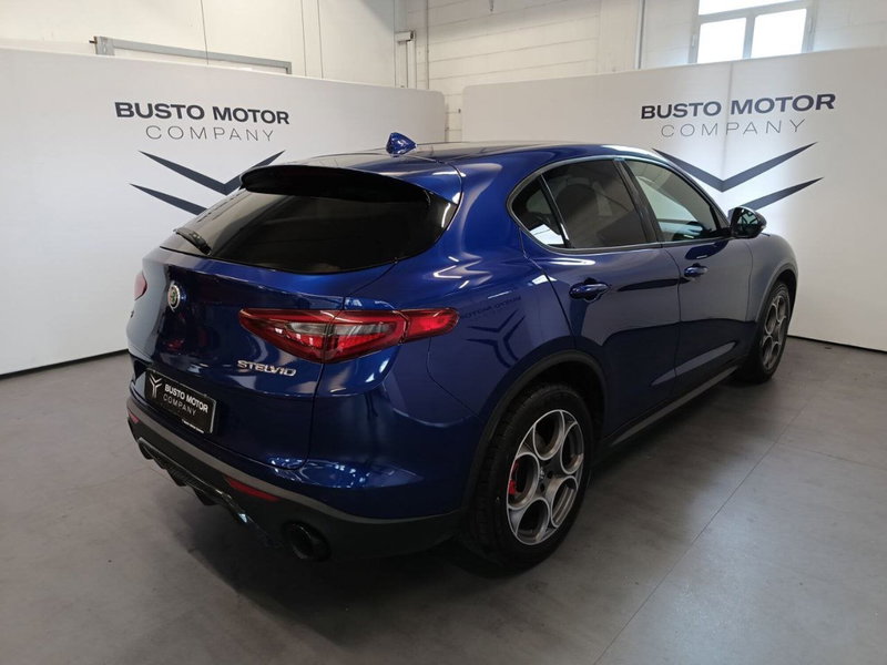 Alfa Romeo Stelvio usata a Varese (6)