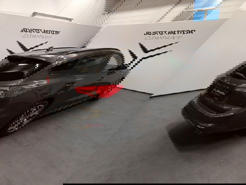 Ford Focus Station Wagon usata a Varese (4)